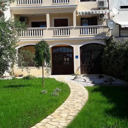 Salvia 4 Stars Apartment Porec