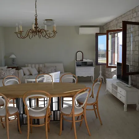 Apartment Salvia 4 Stars *