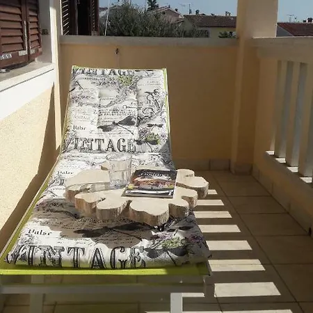 Salvia 4 Stars Apartment